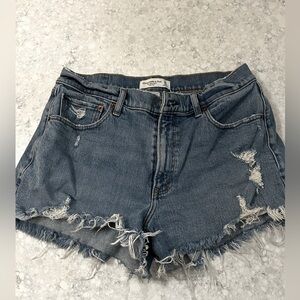 Abercrombie women’s curve love mid rise mom shorts - size 10